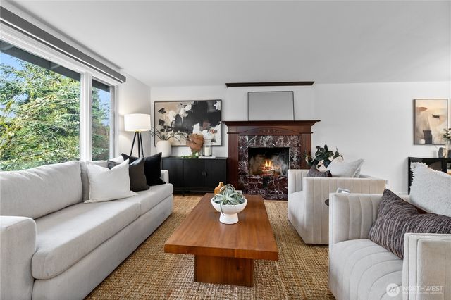 16232 122nd Avenue NE, Bothell, WA 98011