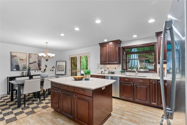 16232 122nd Avenue NE, Bothell, WA 98011