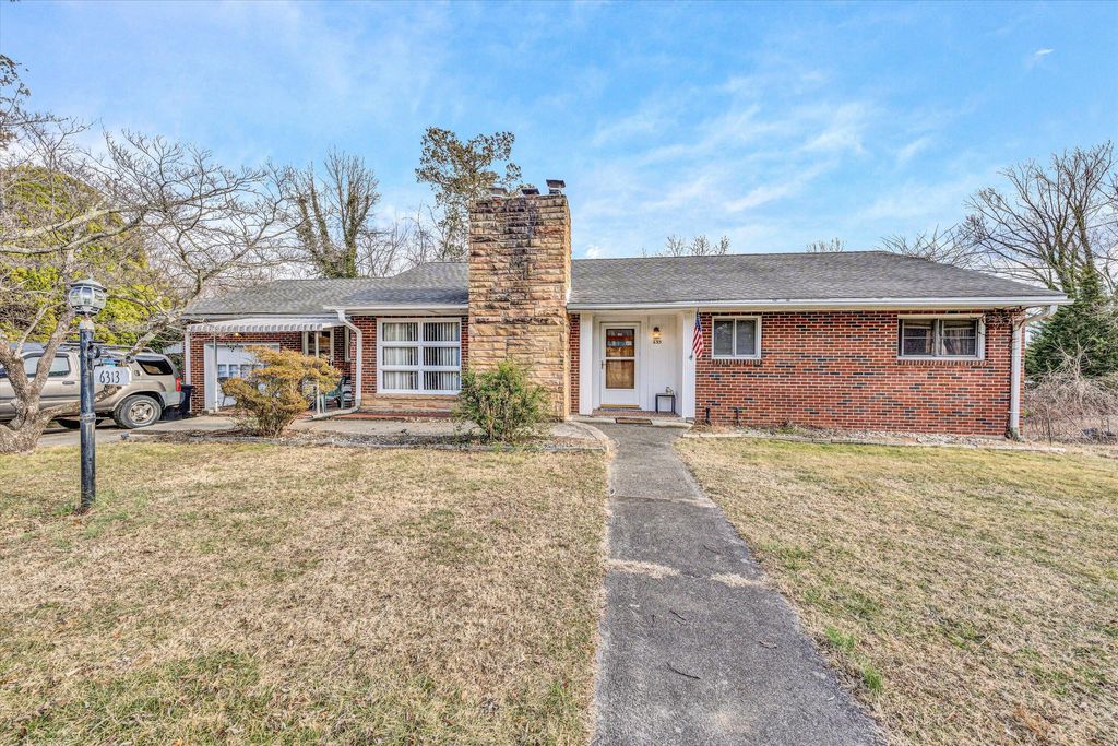 N 6313 Barrens RD, Roanoke, VA 24019