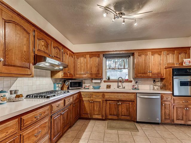 3516 Rolling Lane, Midwest City, OK 73110