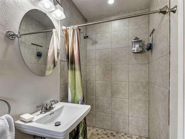 3516 Rolling Lane, Midwest City, OK 73110