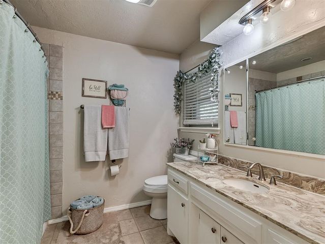 3516 Rolling Lane, Midwest City, OK 73110