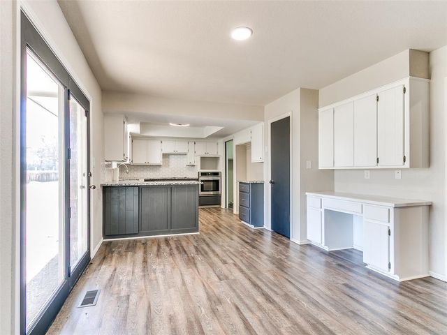 12004 Royal Coach Drive, Yukon, OK 73099