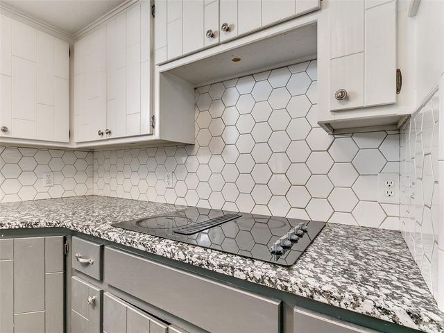 12004 Royal Coach Drive, Yukon, OK 73099