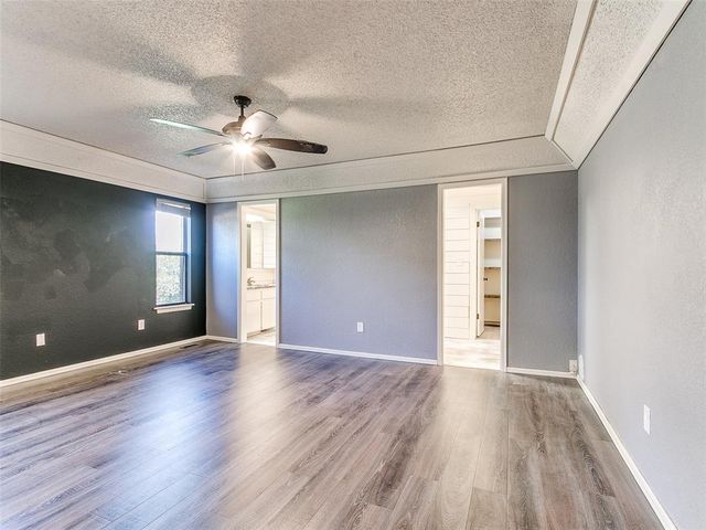 12004 Royal Coach Drive, Yukon, OK 73099