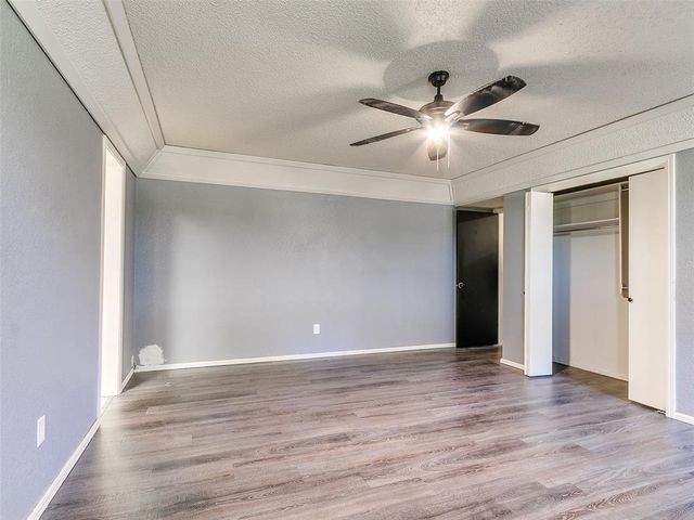 12004 Royal Coach Drive, Yukon, OK 73099