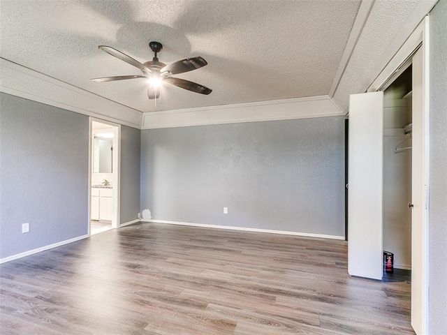 12004 Royal Coach Drive, Yukon, OK 73099