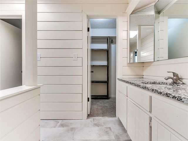 12004 Royal Coach Drive, Yukon, OK 73099