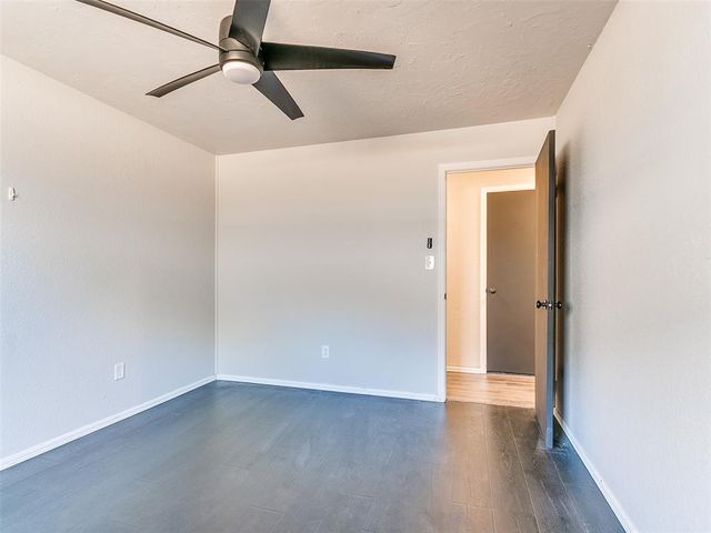 12004 Royal Coach Drive, Yukon, OK 73099