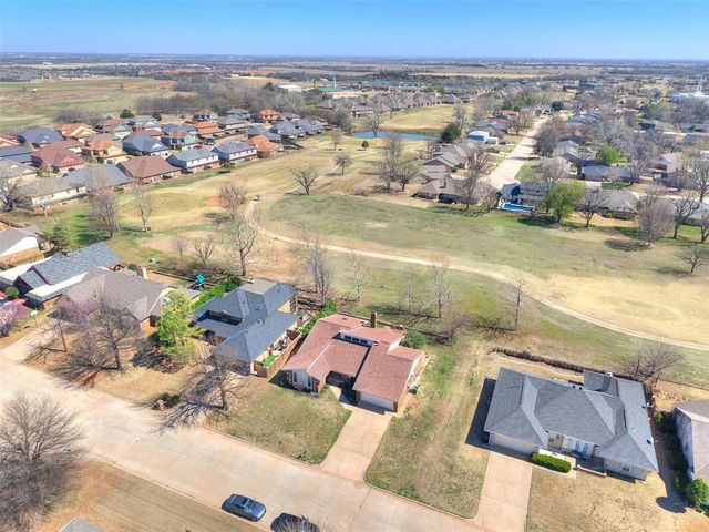 12004 Royal Coach Drive, Yukon, OK 73099