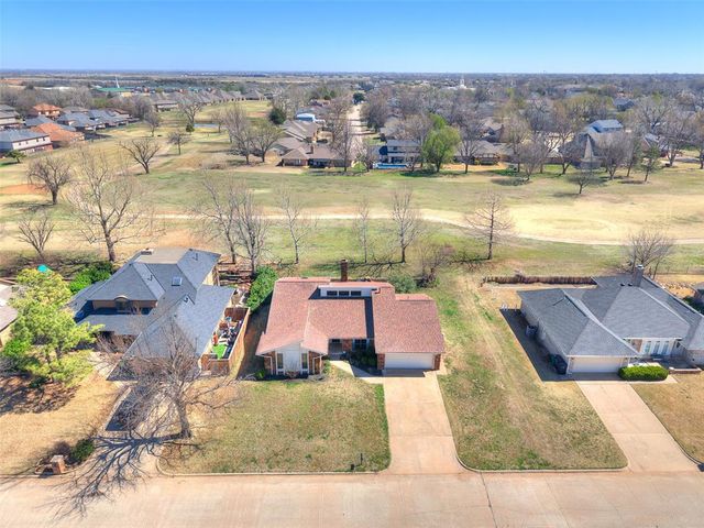 12004 Royal Coach Drive, Yukon, OK 73099