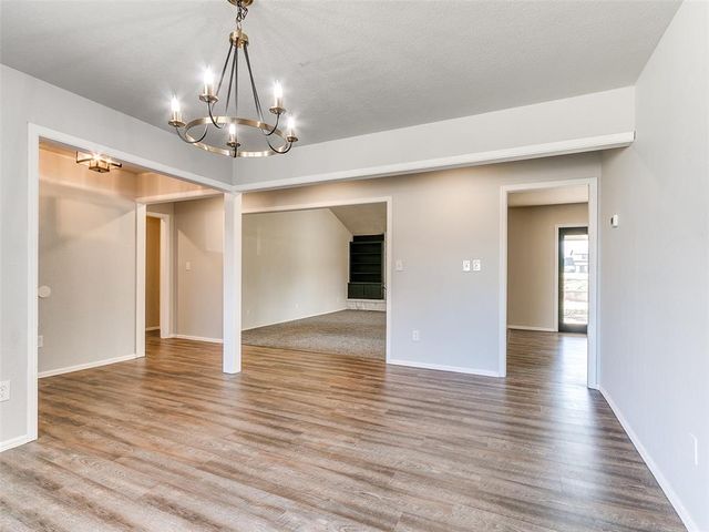 12004 Royal Coach Drive, Yukon, OK 73099