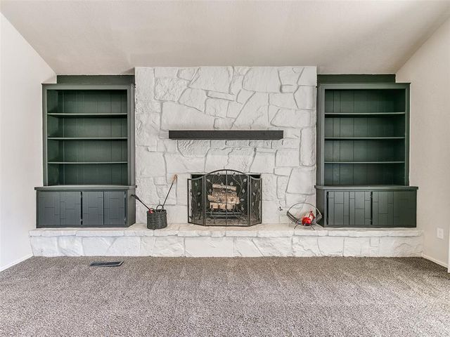 12004 Royal Coach Drive, Yukon, OK 73099