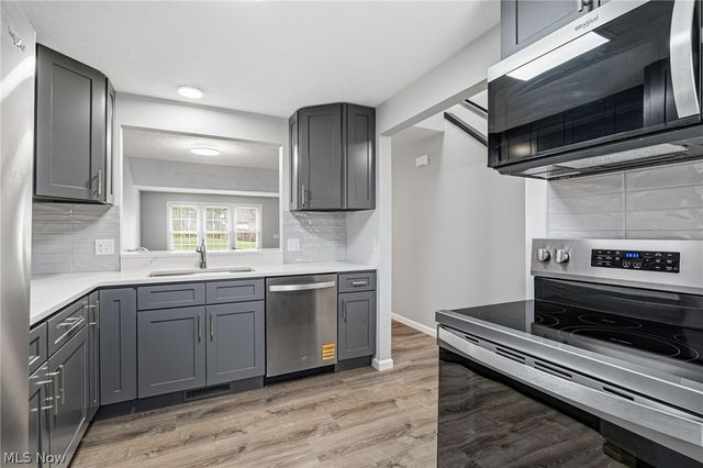 114 Ledbury Circle NE, Canton, OH 44721