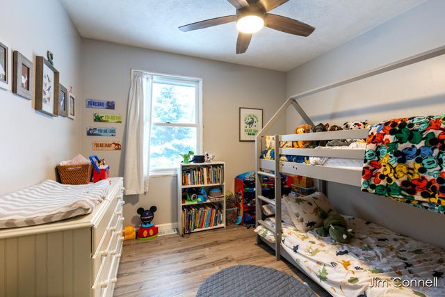 12189 Reyburn Drive NE, Sparta, MI 49345