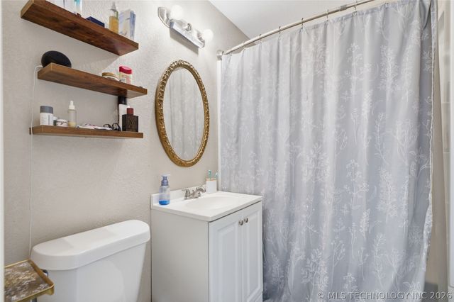 1921 W 49th Street, Tulsa, OK 74107