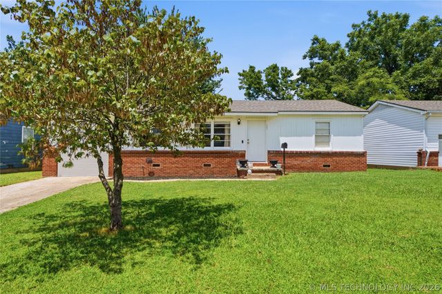 1921 W 49th Street, Tulsa, OK 74107