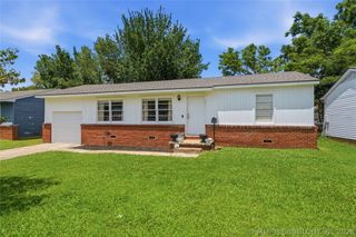 1921 W 49th Street, Tulsa, OK 74107