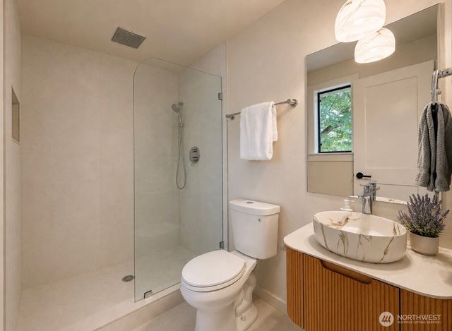 10703 126th Avenue NE, Kirkland, WA 98033
