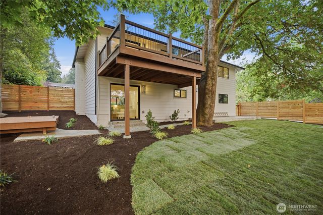 10703 126th Avenue NE, Kirkland, WA 98033