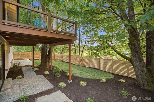 10703 126th Avenue NE, Kirkland, WA 98033