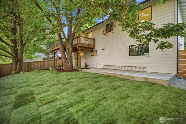 10703 126th Avenue NE, Kirkland, WA 98033
