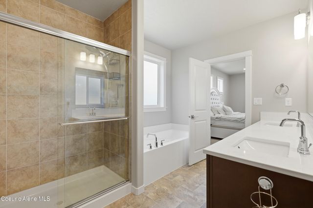 2450 W Victor Loop, Coeur D'alene, ID 83815