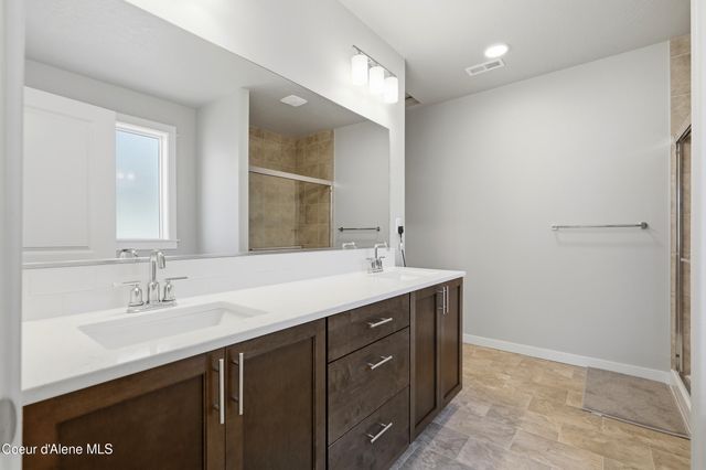 2450 W Victor Loop, Coeur D'alene, ID 83815