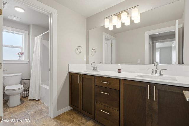 2450 W Victor Loop, Coeur D'alene, ID 83815