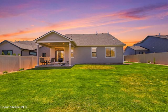 2450 W Victor Loop, Coeur D'alene, ID 83815