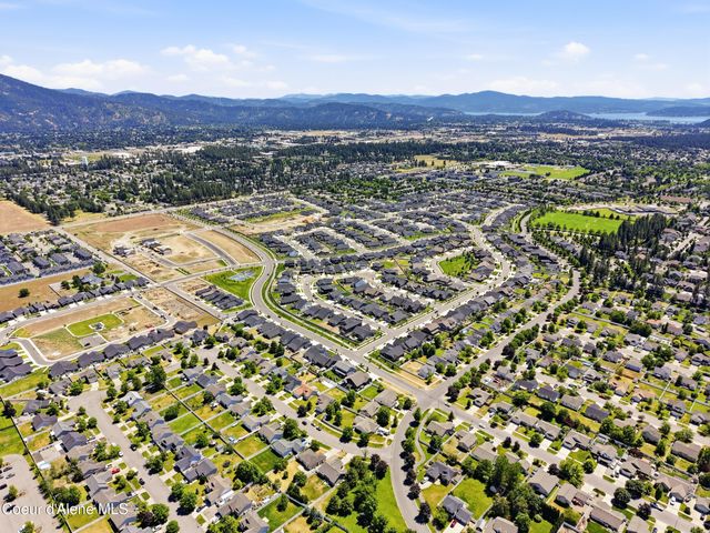 2450 W Victor Loop, Coeur D'alene, ID 83815