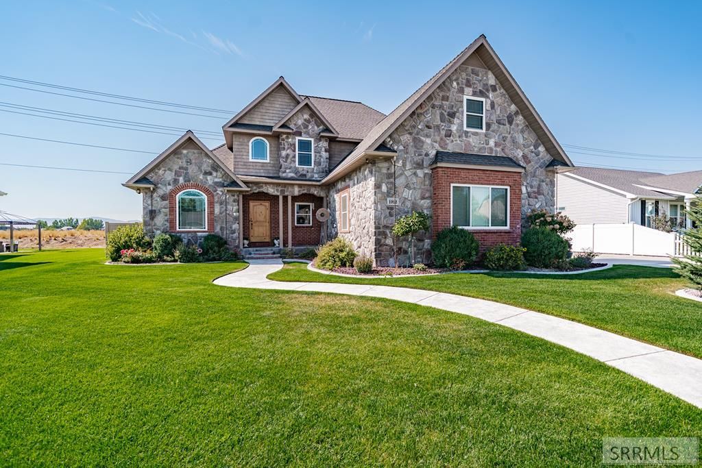 Image 1 of property listing at 1912 Lexington Avenue, Idaho Falls, ID 83404