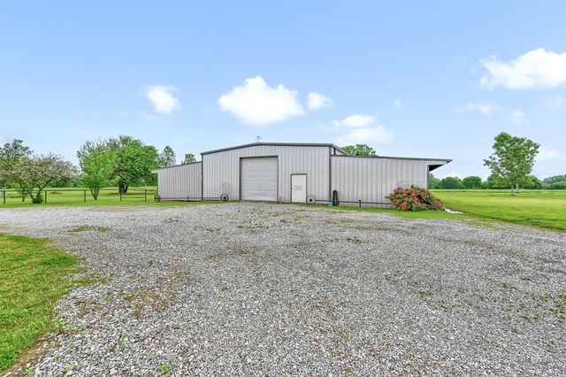 10142 W FM 1753, Savoy, TX 75479