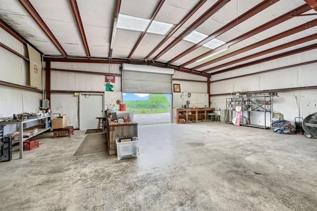 10142 W FM 1753, Savoy, TX 75479