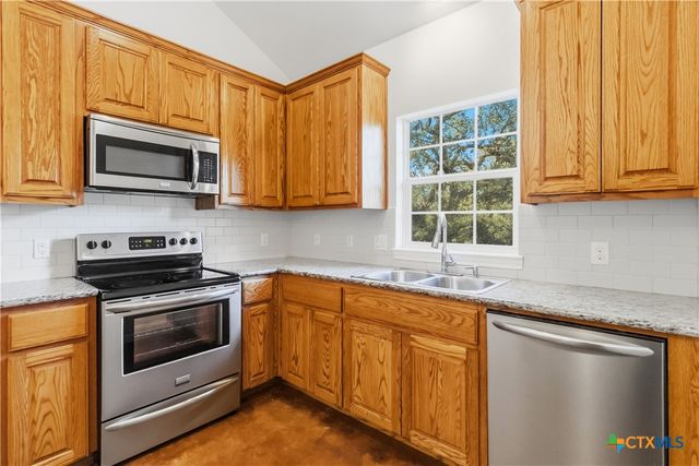 205 Homestead Road, Kyle, TX 78640