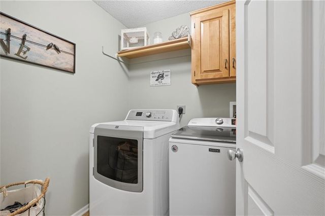 11910 N Charlotte Street, Kansas City, MO 64155