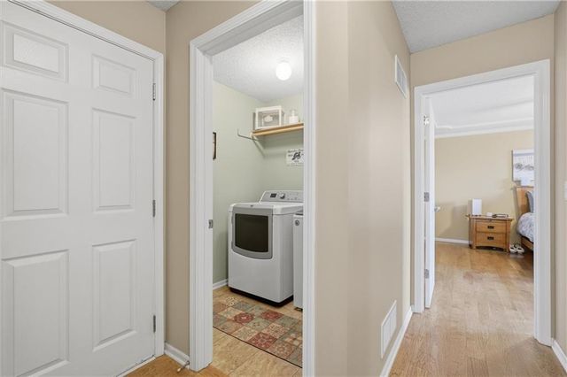 11910 N Charlotte Street, Kansas City, MO 64155