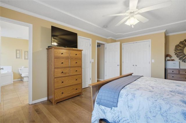 11910 N Charlotte Street, Kansas City, MO 64155