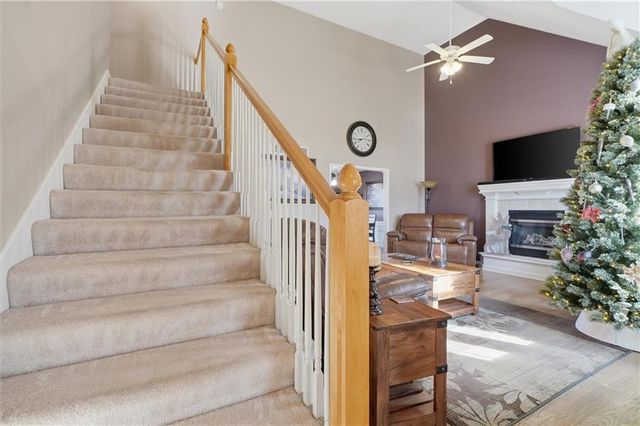 11910 N Charlotte Street, Kansas City, MO 64155