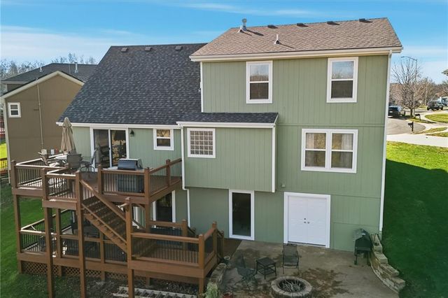 11910 N Charlotte Street, Kansas City, MO 64155