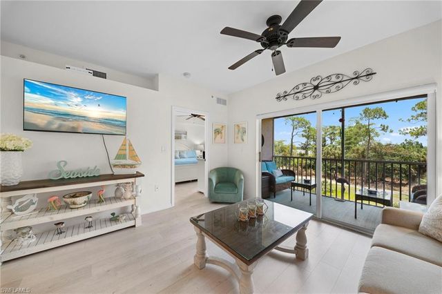 4455 Botanical Place CIR 305, Naples, FL 34112