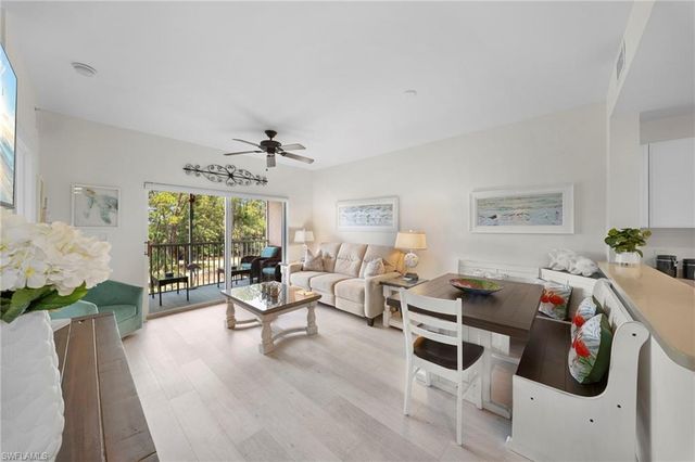 4455 Botanical Place CIR 305, Naples, FL 34112