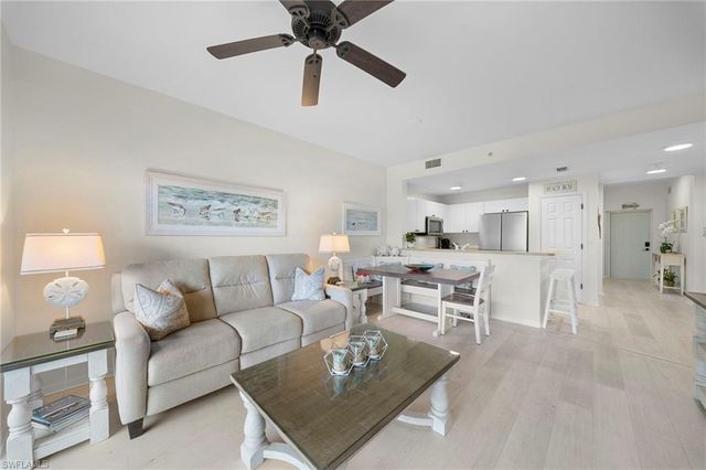 4455 Botanical Place CIR 305, Naples, FL 34112