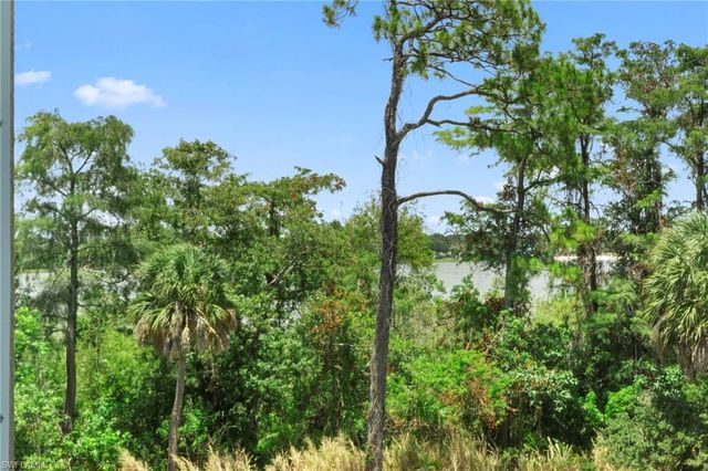 4455 Botanical Place CIR 305, Naples, FL 34112