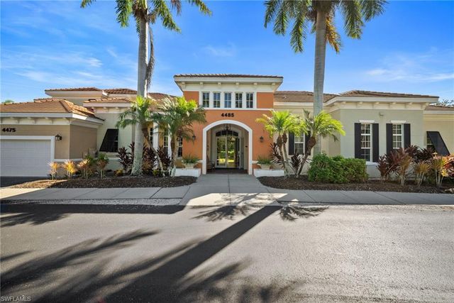 4455 Botanical Place CIR 305, Naples, FL 34112