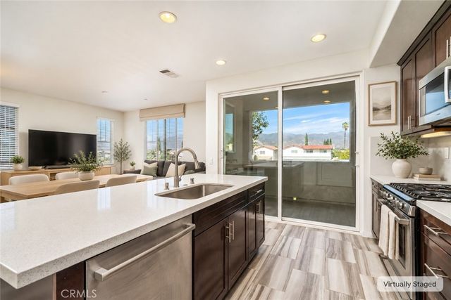 709 S Azusa Avenue B, Azusa, CA 91702