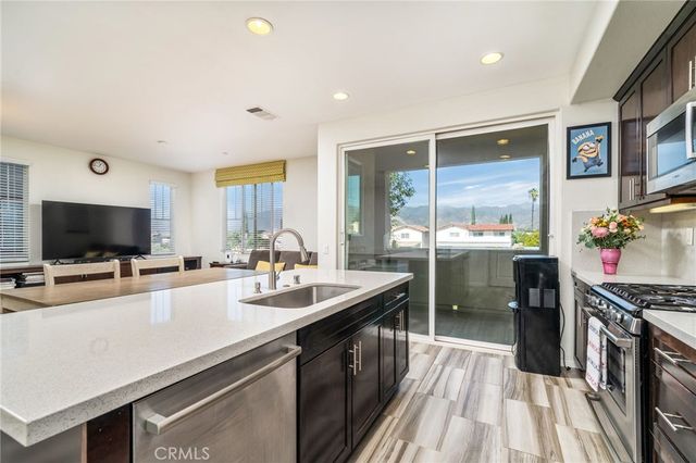 709 S Azusa Avenue B, Azusa, CA 91702