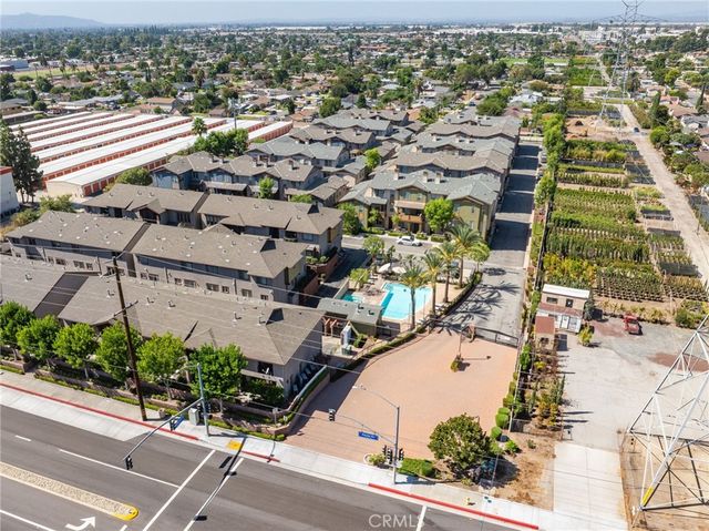 709 S Azusa Avenue B, Azusa, CA 91702