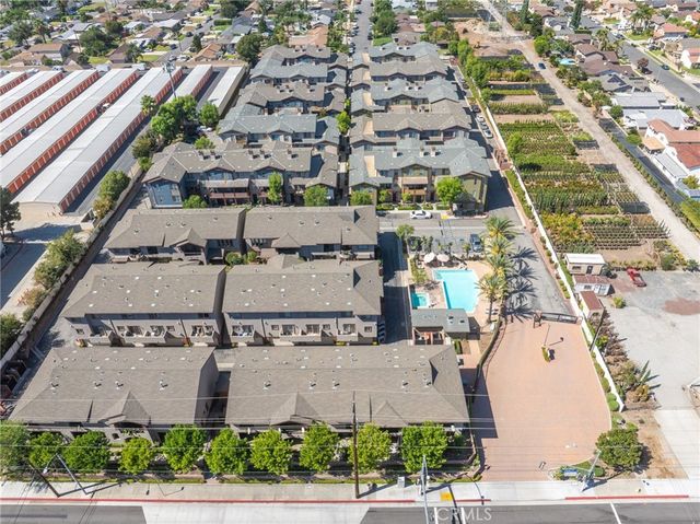 709 S Azusa Avenue B, Azusa, CA 91702