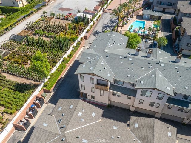 709 S Azusa Avenue B, Azusa, CA 91702